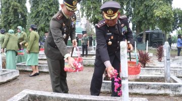 Kapolres Simalungun Ikuti Ziarah Kubur Nasional dan Tabur Bunga Peringatan HUT TNI ke-80