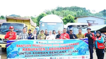 Melihat Langsung Warga Yang Terdampak Banjir Bandang, Bupati Labuhanbatu Kunjungi Wilayah Batang Toru dan Garoga di Tapsel.