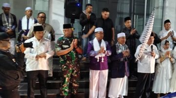 Aprial Ginting Hadiri Pelepasan Jamaah Haji Pematangsiantar Dini Hari