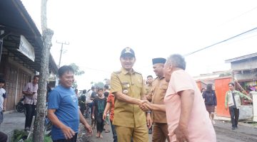 Wali Kota Mahyaruddin Salim Tinjau Perbaikan Pembangunan Jalan dan Drainase di Kelurahan Selat Tanjung Medan dan Selat Lancang