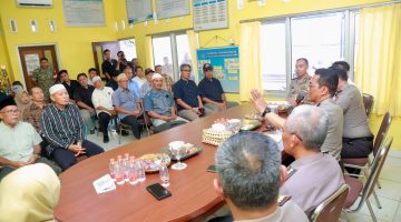 Kapolda NTB Turun Langsung Temui Warga Tanjung Karang Permai, Serap Aspirasi dan Perkuat Kamtibmas