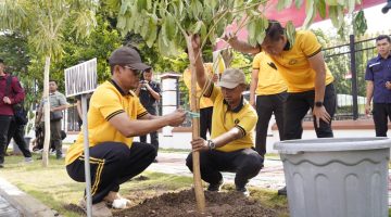 Kapolda NTB Hijaukan Lingkungan, Green Policing Jadi Gerakan Bersama