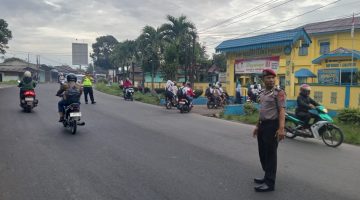 Polres Batu Bara Gelar Strong Point Pagi, Kapolres Pimpin Langsung Pengaturan Lalu Lintas