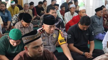 Wakapolres Batu Bara Laksanakan Sholat Jumat Keliling, Pererat Silaturahmi dan Sampaikan Pesan Kamtibmas kepada Masyarakat