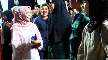 Saksikan Pagelaran Musik Pesisir di Malam HUT Pemkab Labuhanbatu ke-81, Bupati dan Wabup Disambut Hangat Warga Labuhan Bilik.